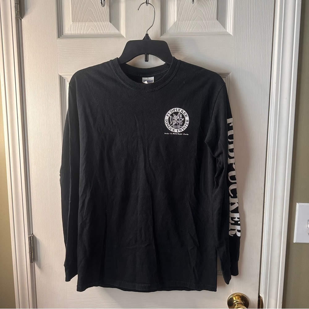 Gildan Ultra Cotton Fudpucker Graphic Black Long Sleeve T-Shirt S